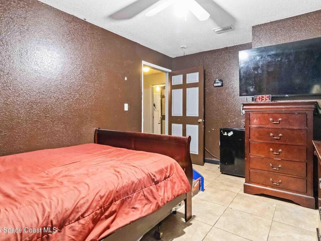1045 Dove Street, Melbourne, FL 32935