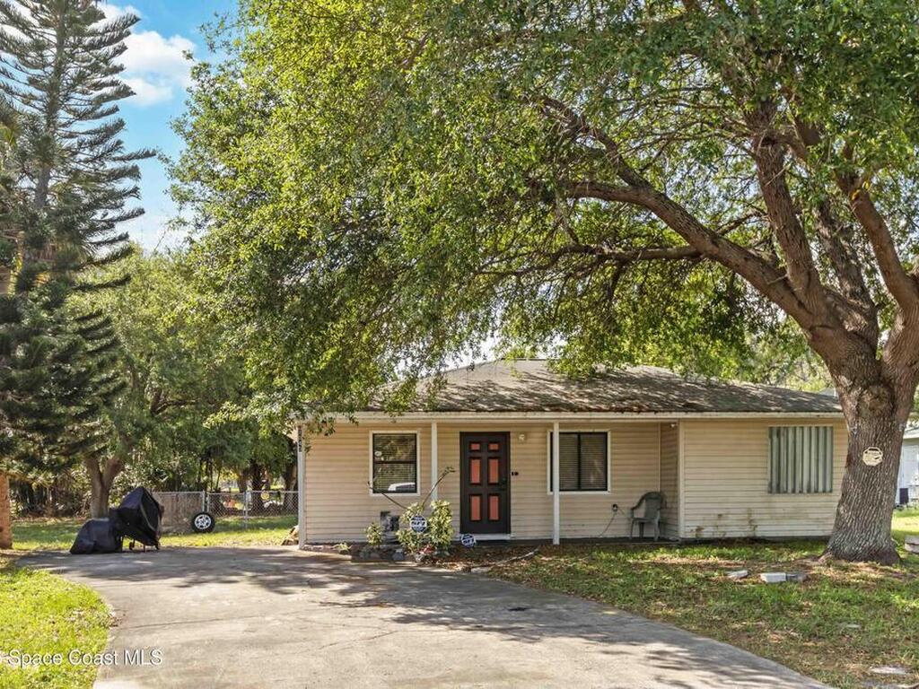 1045 Dove Street, Melbourne, FL 32935
