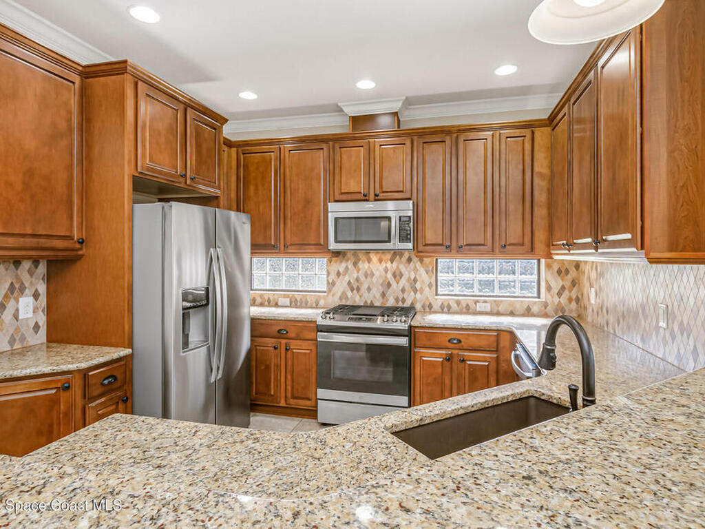 3655 Ayrshire Circle, Melbourne, FL 32940