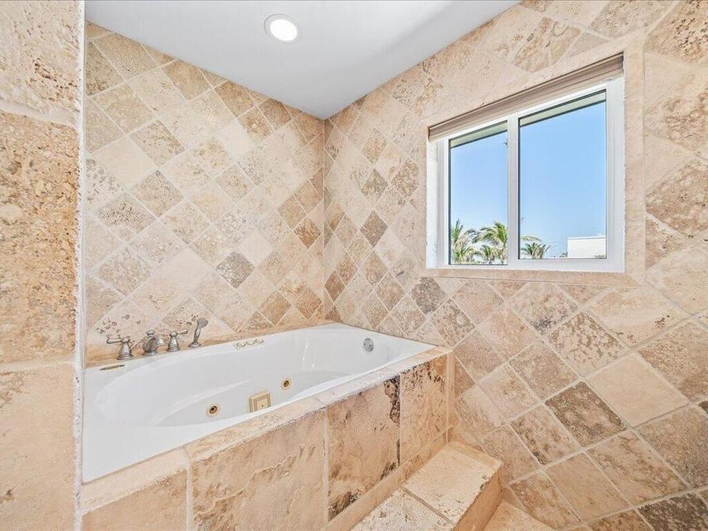 2101 Atlantic Street, Melbourne Beach, FL 32951