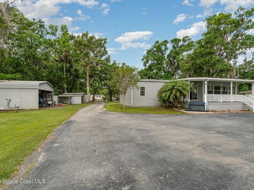 55726 Dale Circle, Astor, FL 32102