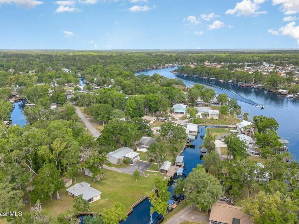 55726 Dale Circle, Astor, FL 32102