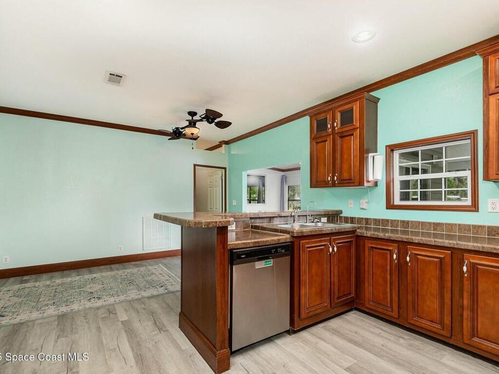 55726 Dale Circle, Astor, FL 32102