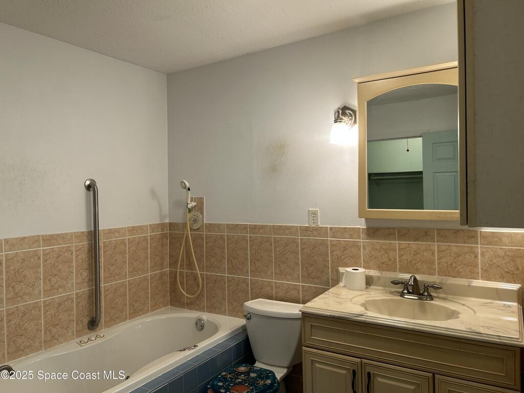 5 Fairway Drive, Cocoa Beach, FL 32931