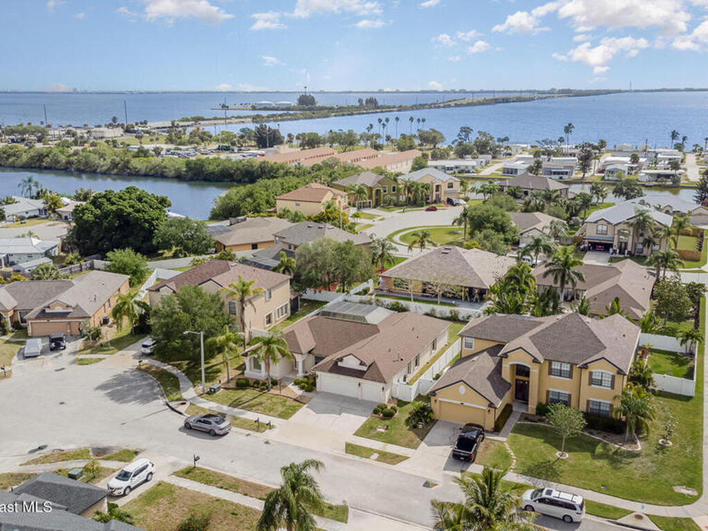 227 Becky Court, Merritt Island, FL 32952