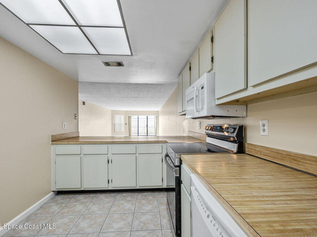 315 Tangle Run Boulevard, Suntree, FL 32940
