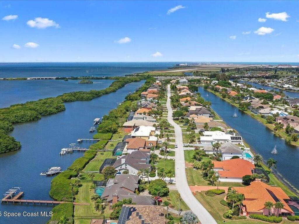 347 Lanternback Island Drive, Satellite Beach, FL 32937