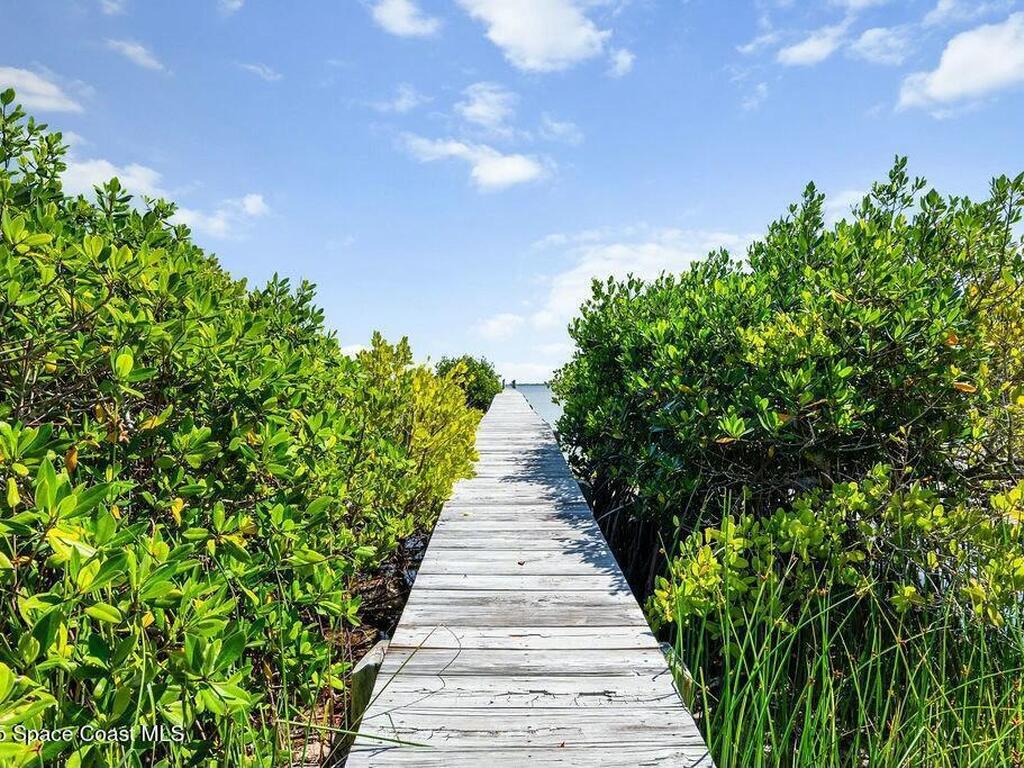 100 Woods South Drive, Merritt Island, FL 32952