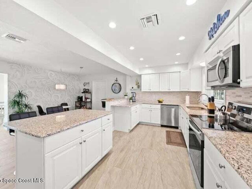 228 NE 1st Court, Satellite Beach, FL 32937