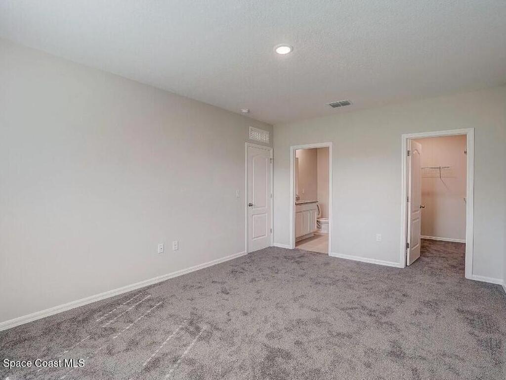 3376 Hummingbird Avenue, Palm Bay, FL 32908