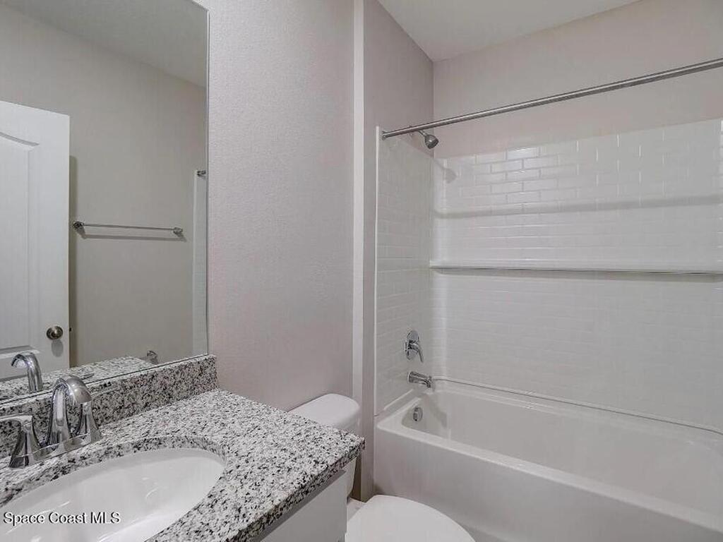 3376 Hummingbird Avenue, Palm Bay, FL 32908