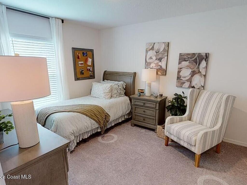 3376 Hummingbird Avenue, Palm Bay, FL 32908