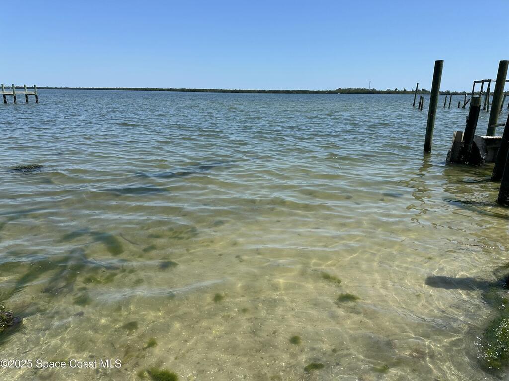 3 Vip Island, Grant, FL 32949