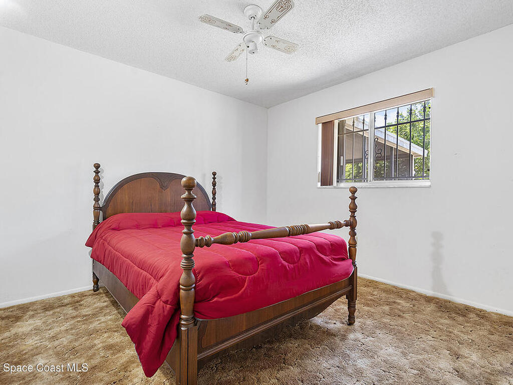 1240 Arlington Circle, Merritt Island, FL 32952