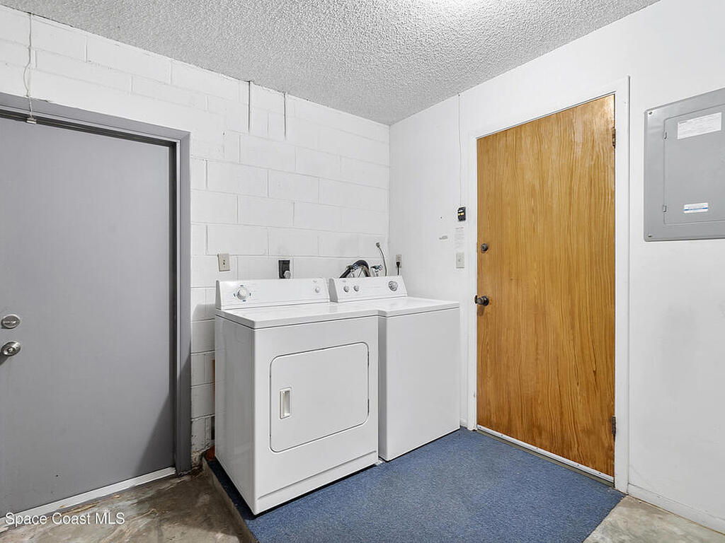 1240 Arlington Circle, Merritt Island, FL 32952
