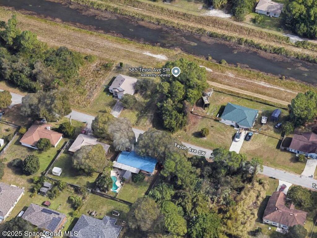 585 Tejon Avenue, Palm Bay, FL 32908