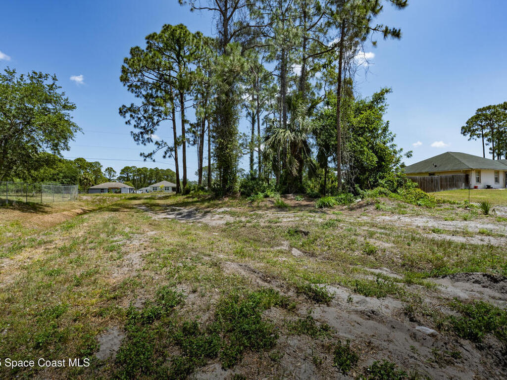 585 Tejon Avenue, Palm Bay, FL 32908