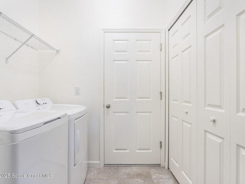 560 Remington Green Drive, Palm Bay, FL 32909