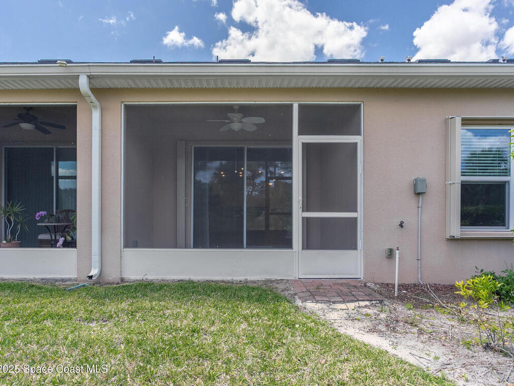560 Remington Green Drive, Palm Bay, FL 32909