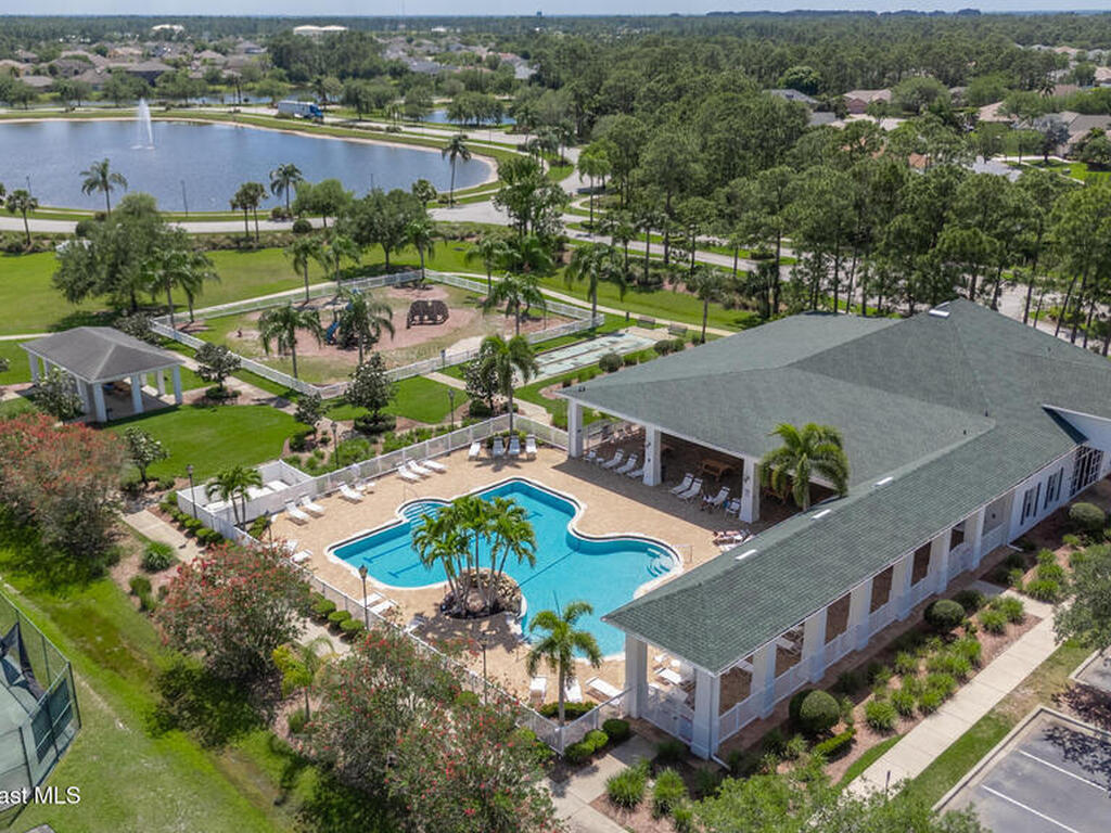 560 Remington Green Drive, Palm Bay, FL 32909