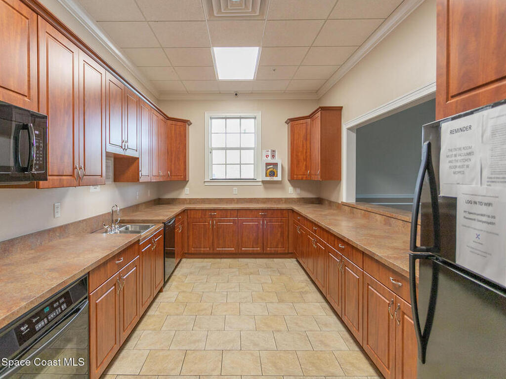 560 Remington Green Drive, Palm Bay, FL 32909