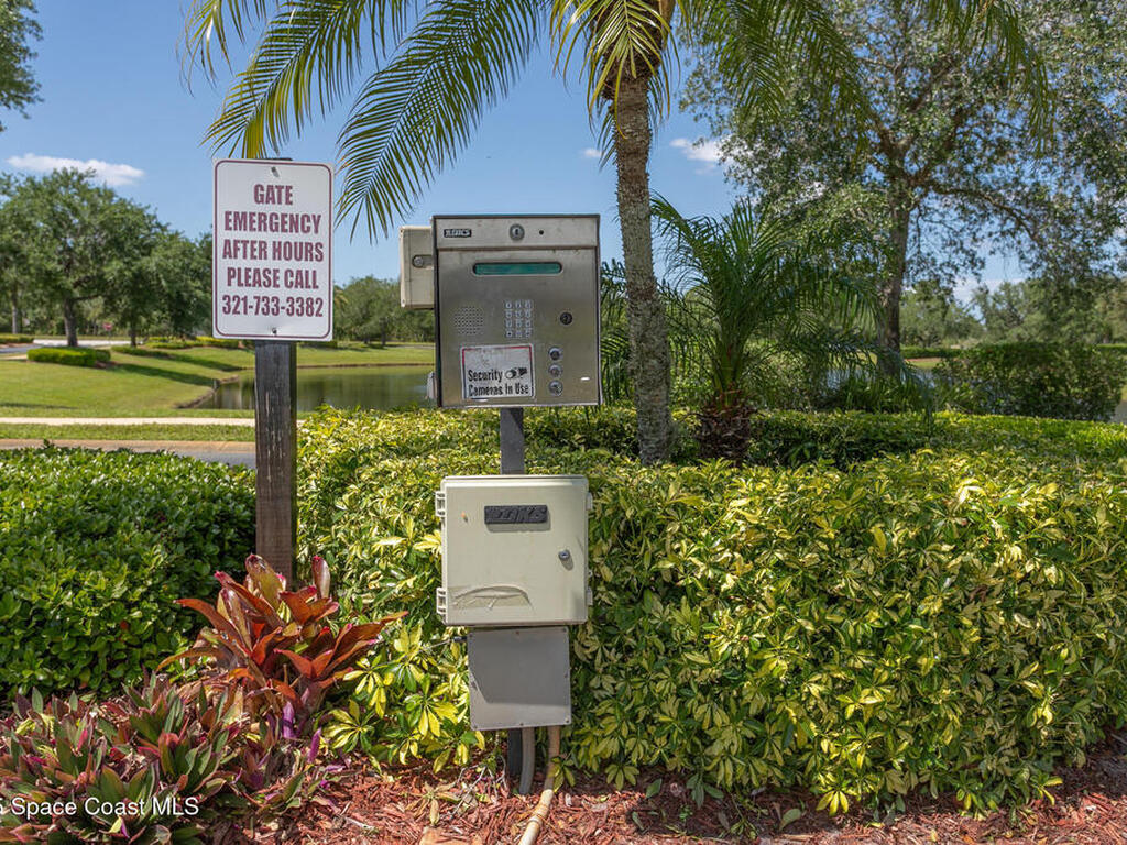 560 Remington Green Drive, Palm Bay, FL 32909