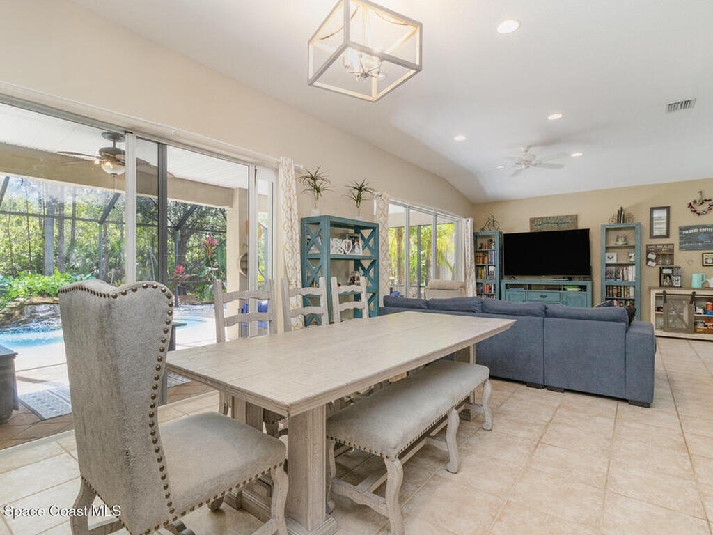 439 Gardendale Circle, Palm Bay, FL 32909