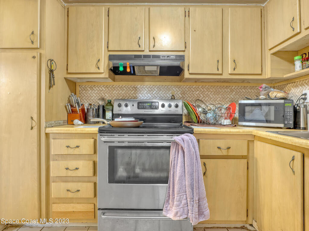 201 Taylor Avenue, Cape Canaveral, FL 32920