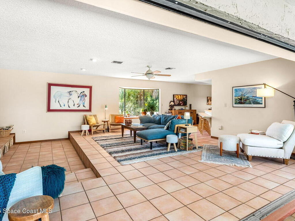 1475 S Oaks Drive, Merritt Island, FL 32952