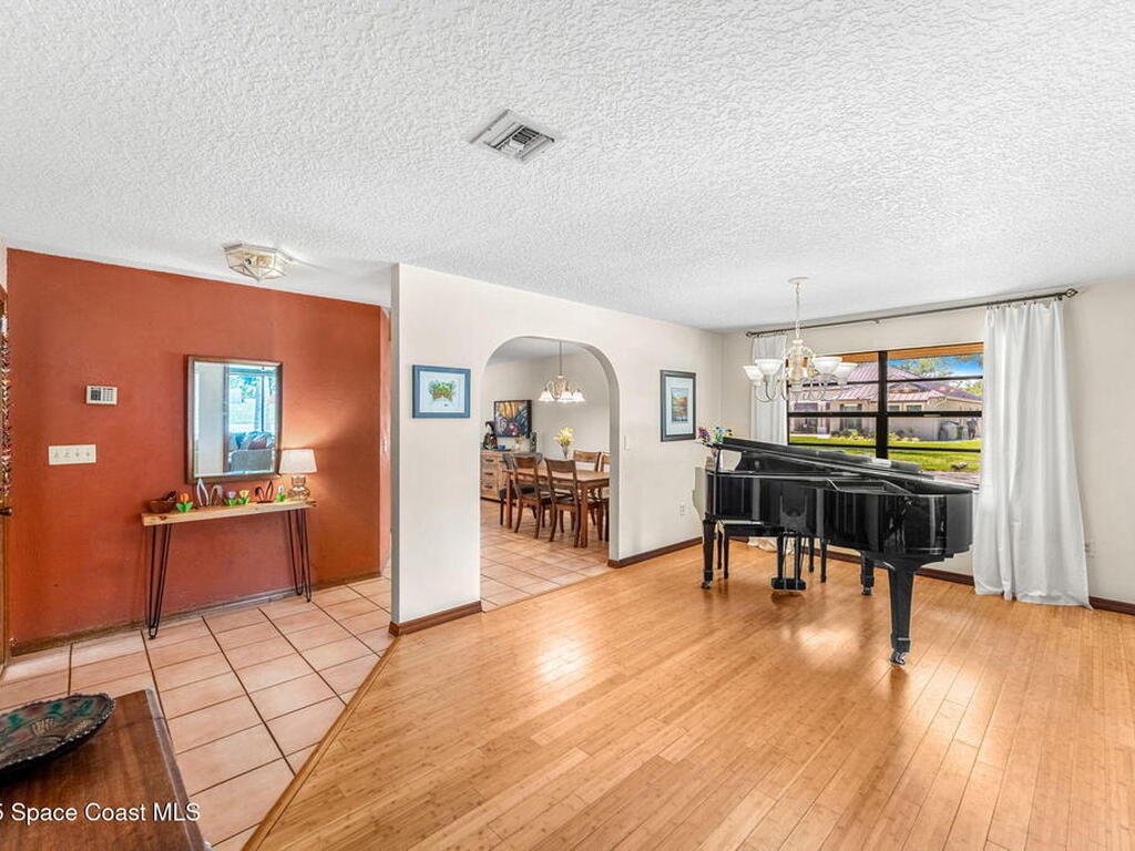1475 S Oaks Drive, Merritt Island, FL 32952