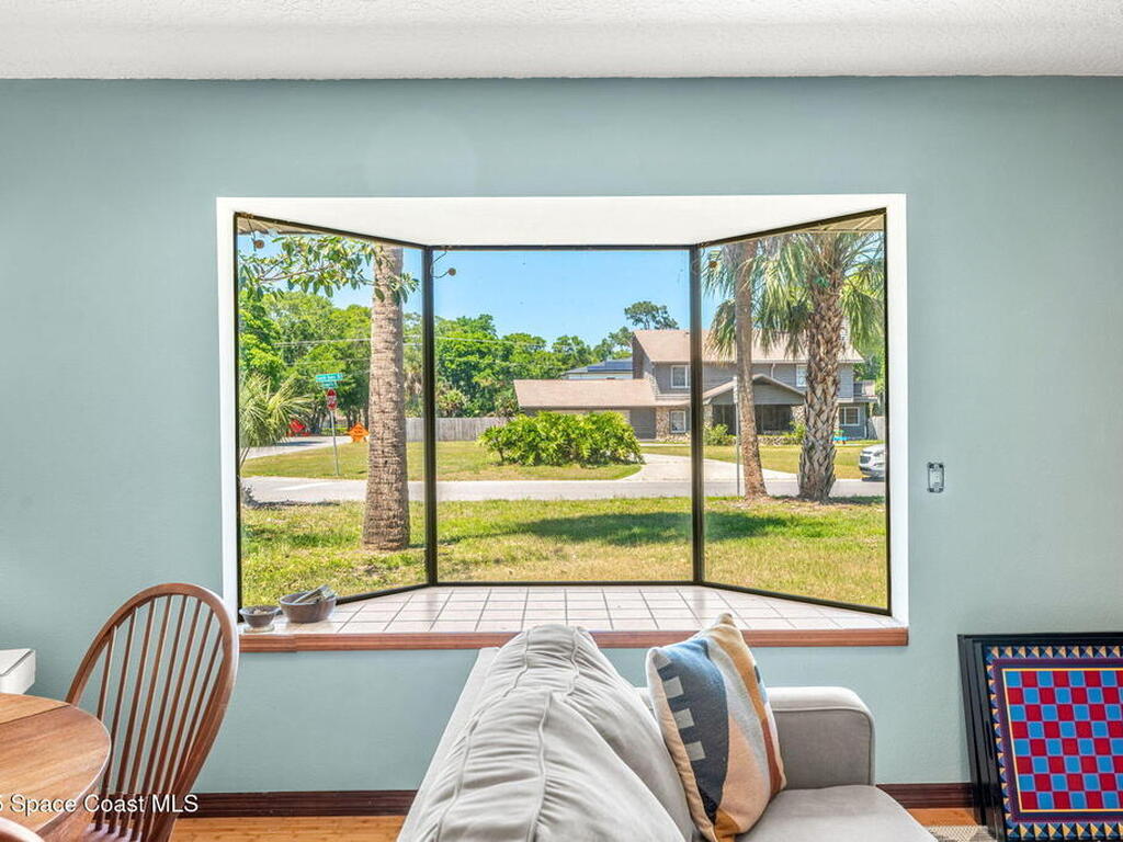 1475 S Oaks Drive, Merritt Island, FL 32952