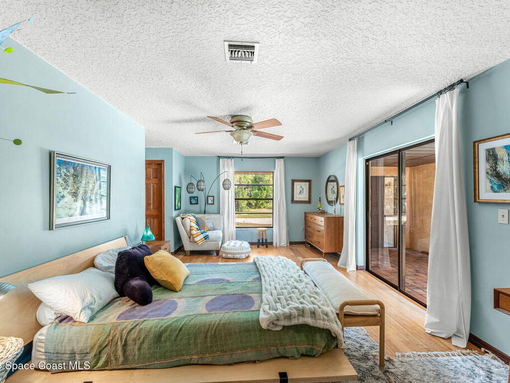 1475 S Oaks Drive, Merritt Island, FL 32952