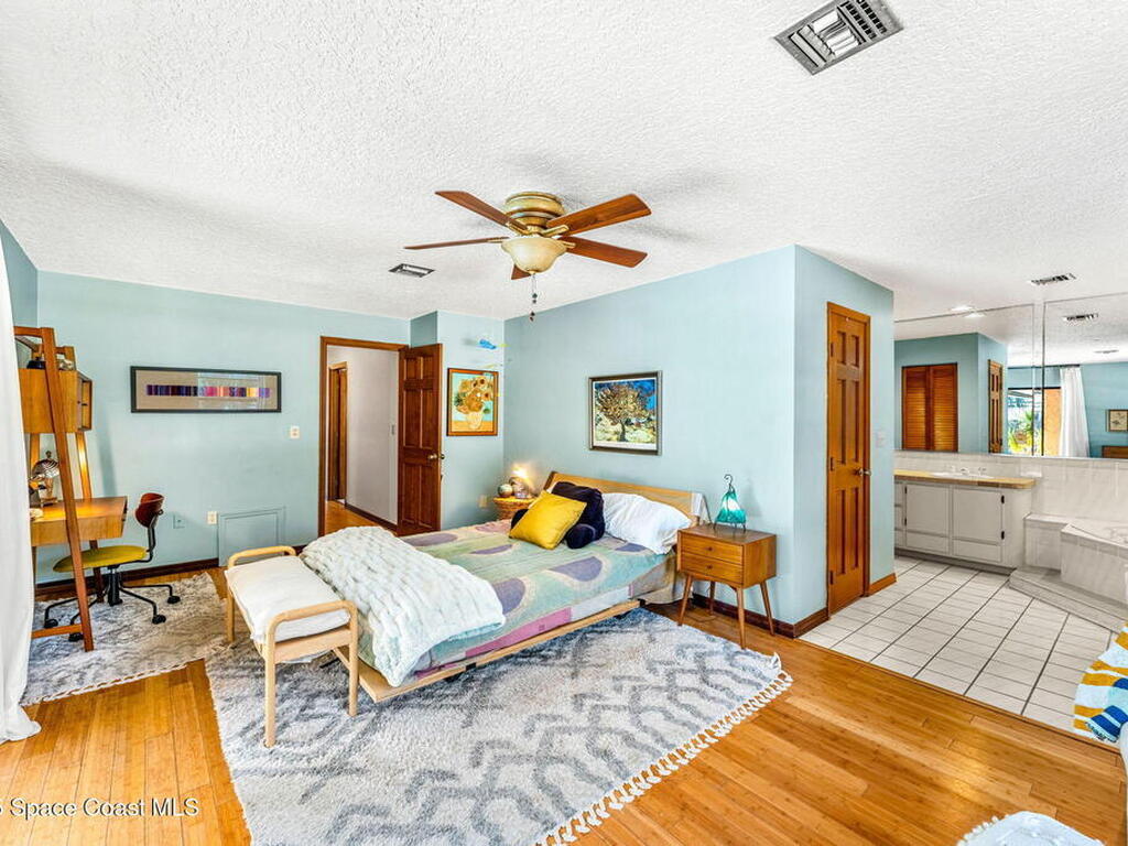 1475 S Oaks Drive, Merritt Island, FL 32952
