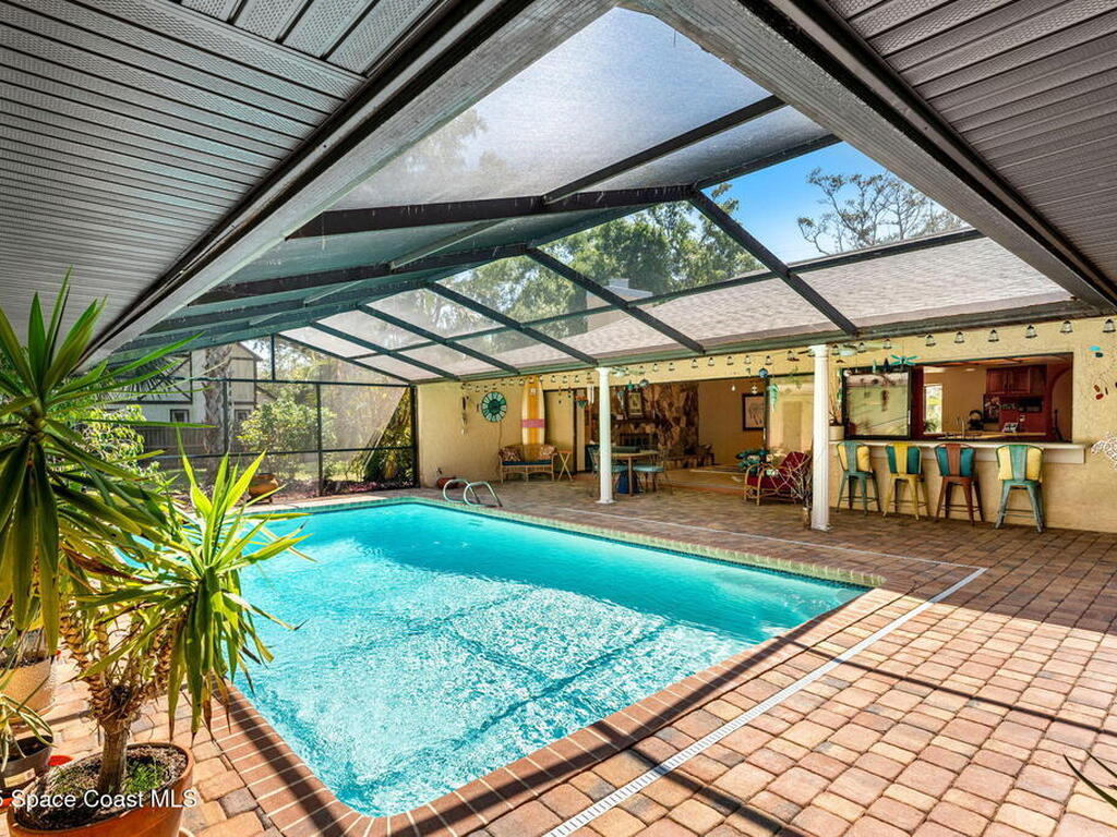 1475 S Oaks Drive, Merritt Island, FL 32952