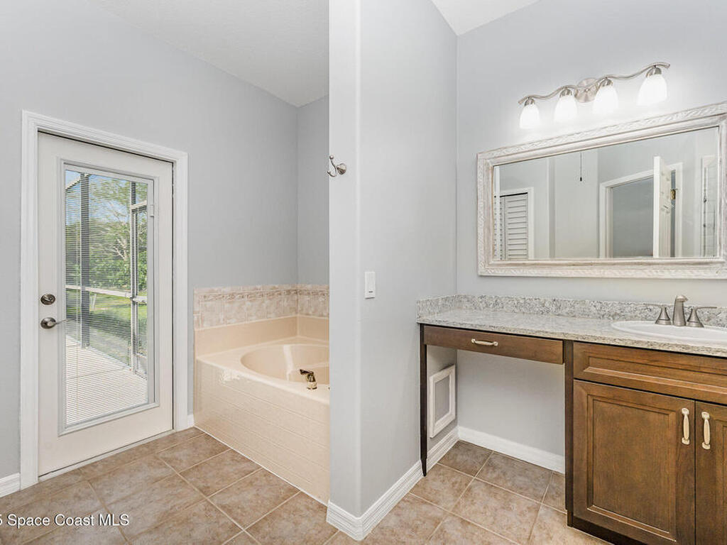 1534 Knoll Ridge Drive, Melbourne, FL 32940