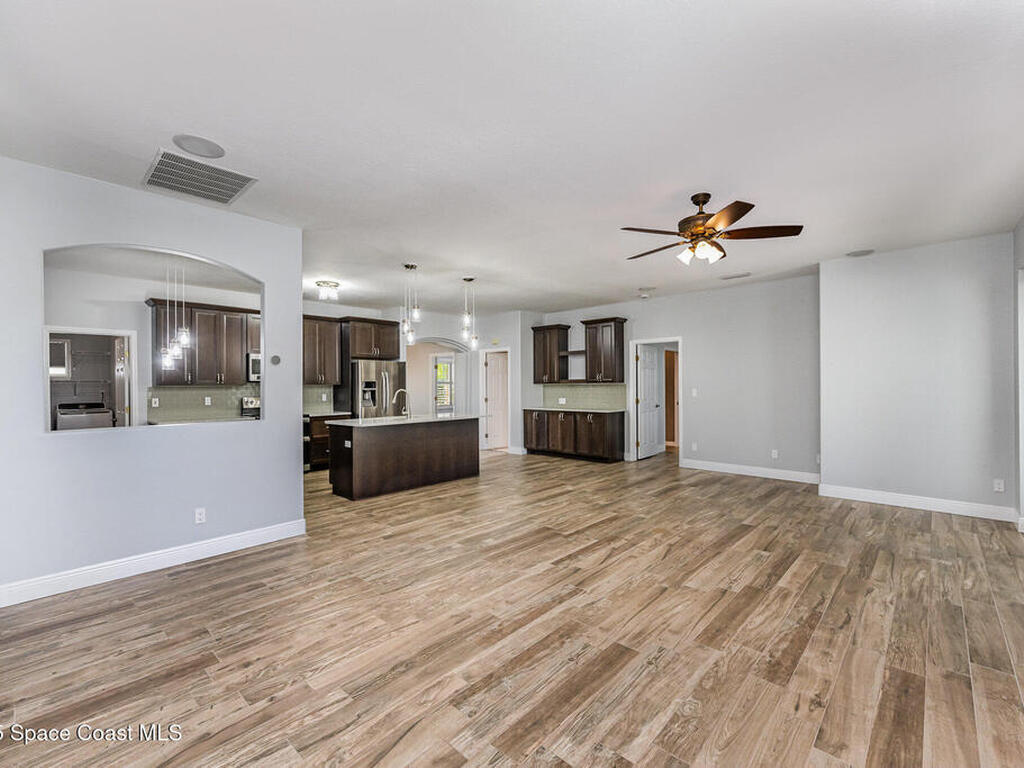 1534 Knoll Ridge Drive, Melbourne, FL 32940