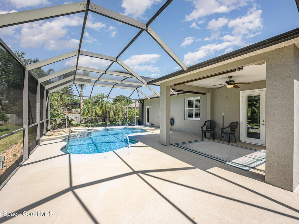 1534 Knoll Ridge Drive, Melbourne, FL 32940