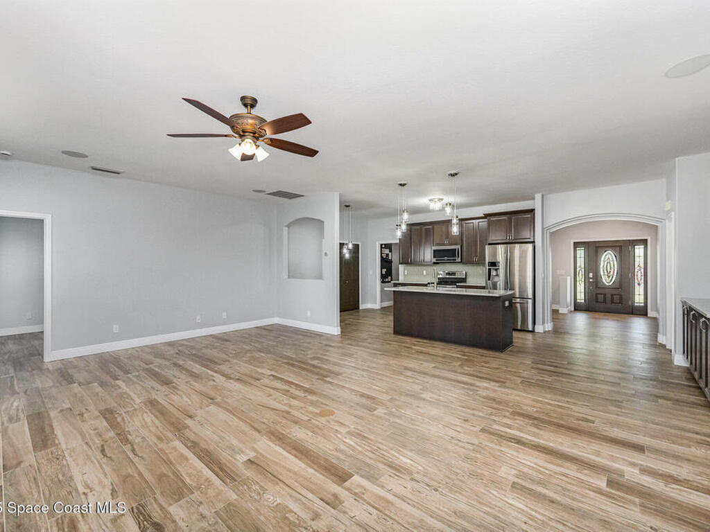 1534 Knoll Ridge Drive, Melbourne, FL 32940