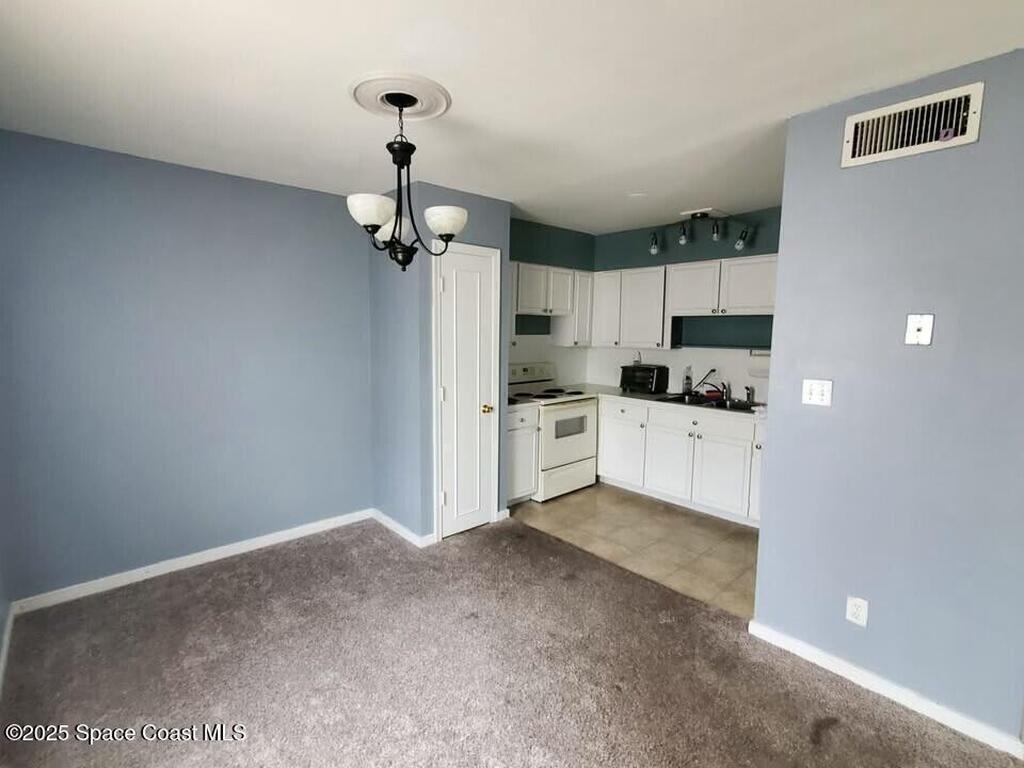 125 E Colonial Court, Indian Harbour Beach, FL 32937