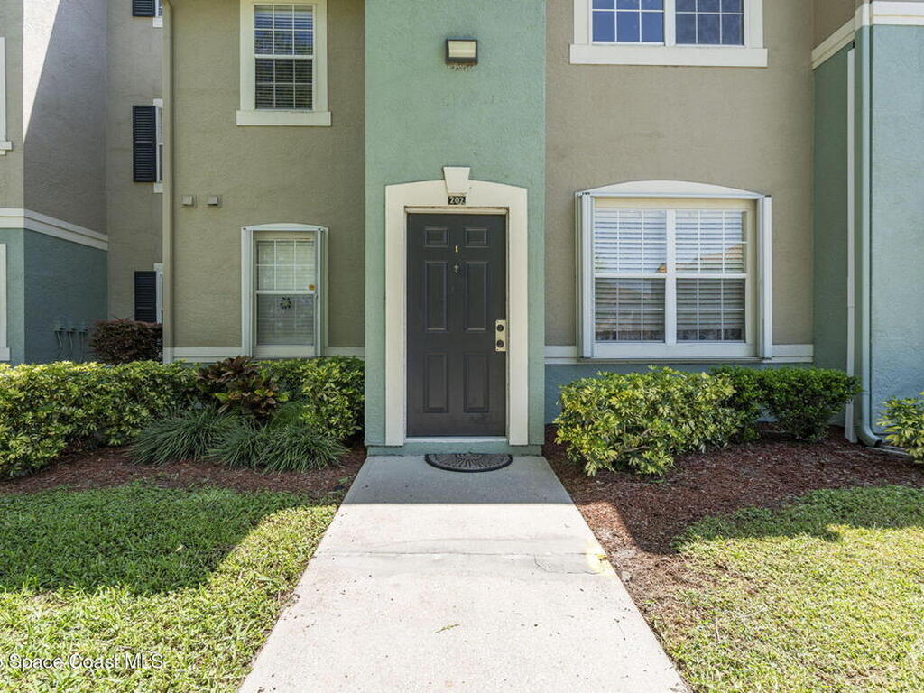 5693 Star Rush Drive, Suntree, FL 32940