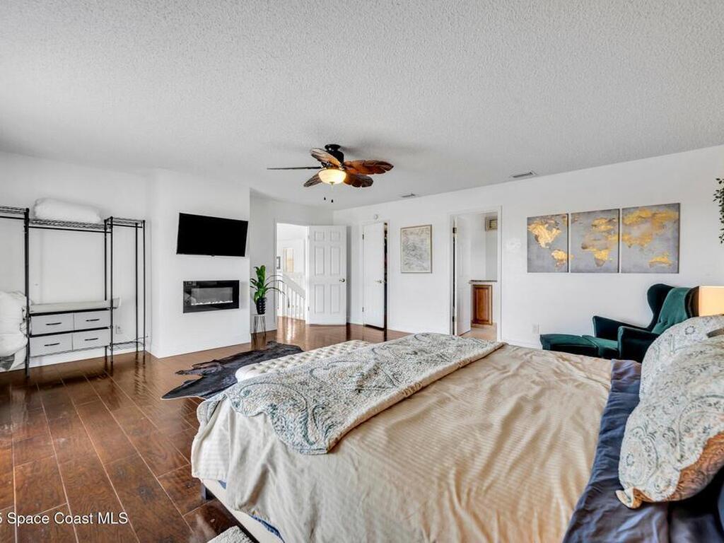 1585 Sykes Creek Drive, Merritt Island, FL 32953