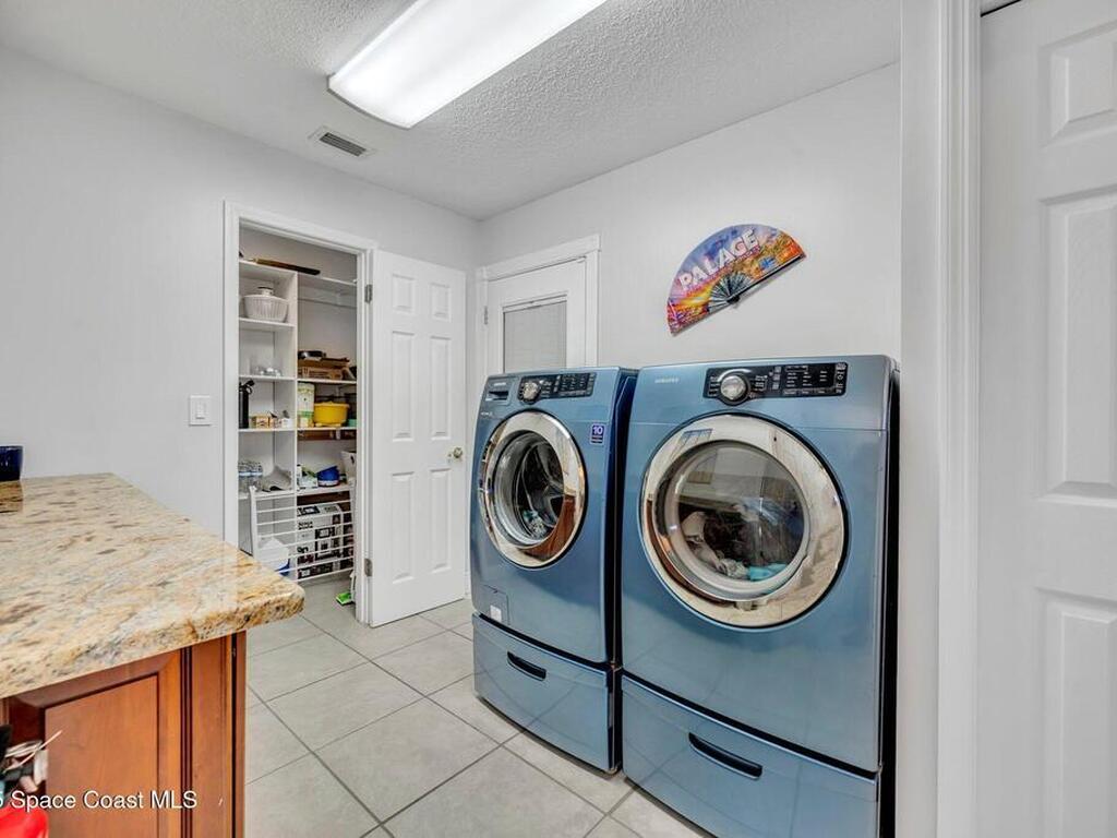 1585 Sykes Creek Drive, Merritt Island, FL 32953