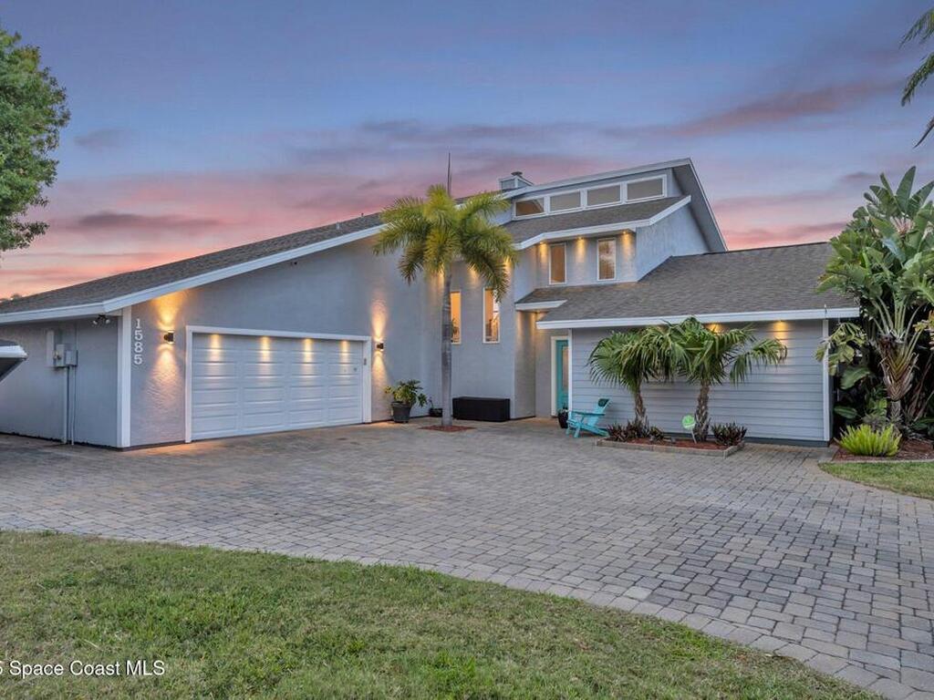 1585 Sykes Creek Drive, Merritt Island, FL 32953