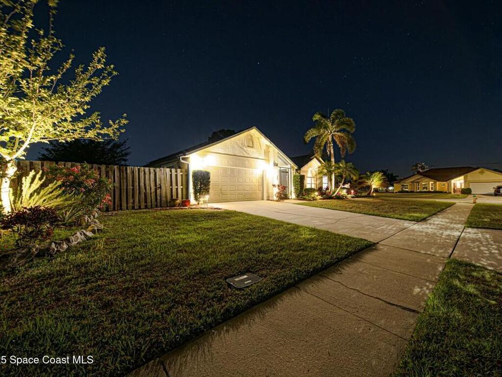 899 Wandering Pine Trail, Rockledge, FL 32955