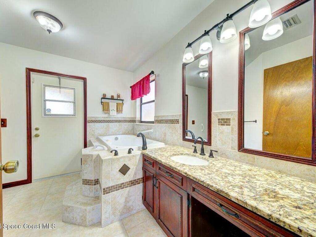 899 Wandering Pine Trail, Rockledge, FL 32955