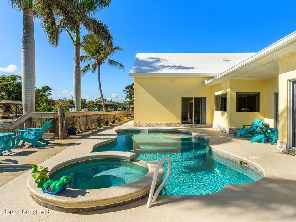 1975 Harbor Point Drive, Merritt Island, FL 32952