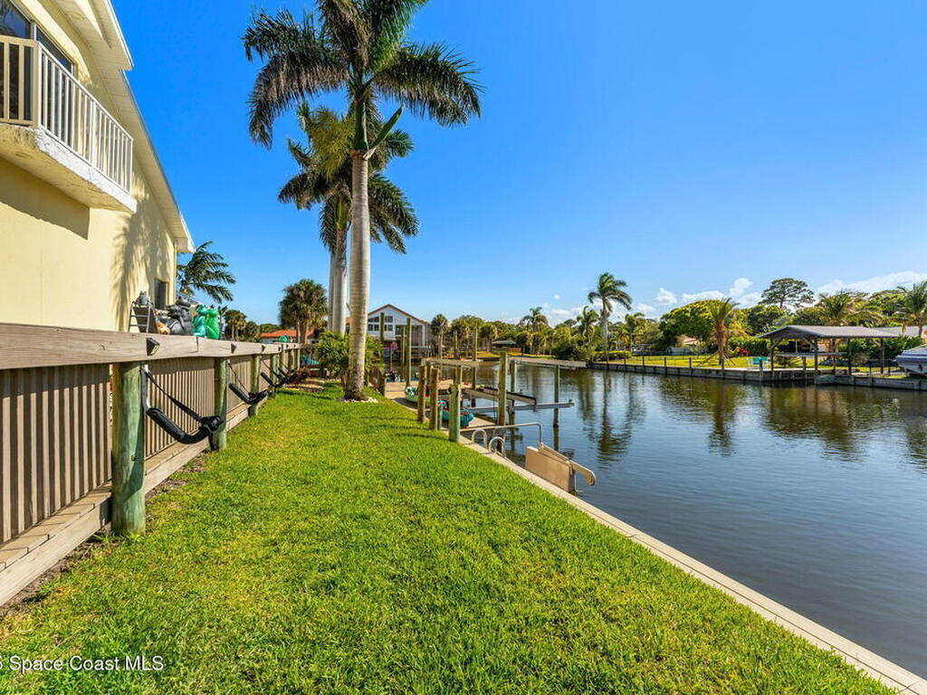1975 Harbor Point Drive, Merritt Island, FL 32952