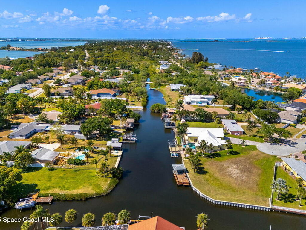 1975 Harbor Point Drive, Merritt Island, FL 32952