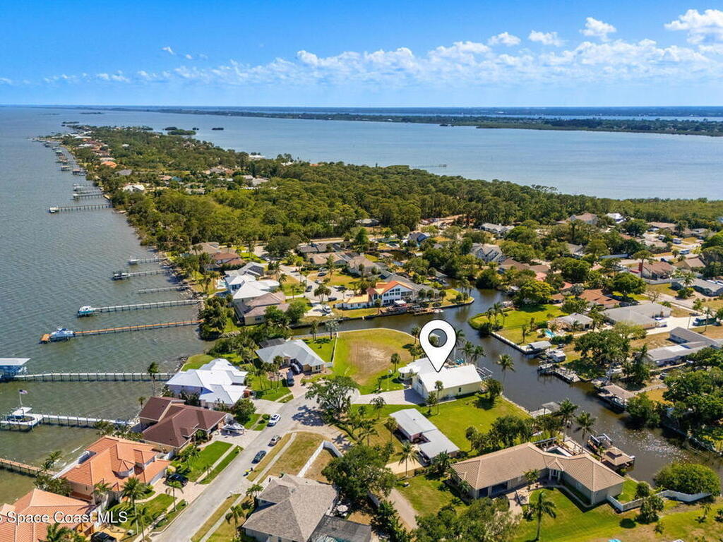 1975 Harbor Point Drive, Merritt Island, FL 32952
