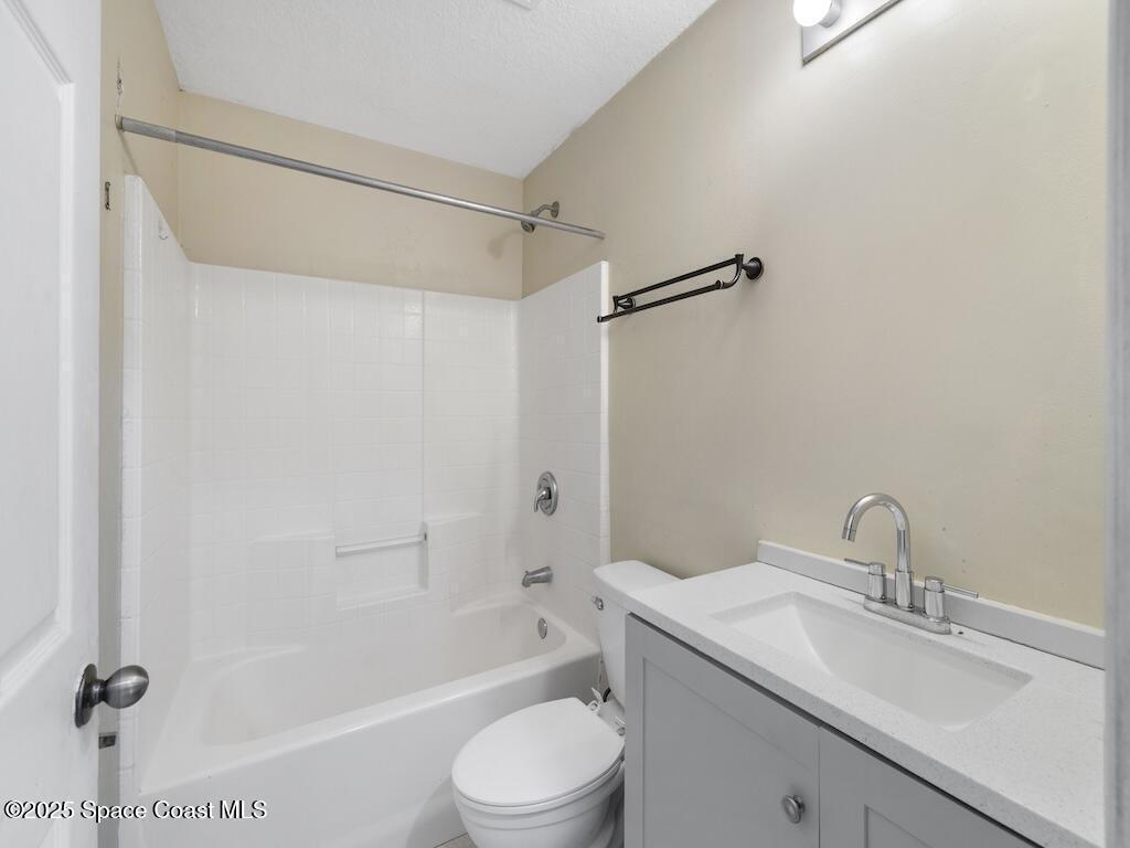 7745 99th Court, Vero Beach, FL 32967